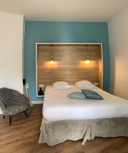 Hôtel Le petit billot (Hotel Le petit billot) in Vitre Hôtel Le petit billot (Hotel Le petit billot) in Vitre