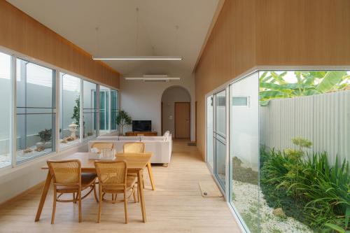 Restaurant, Jinju little house in Mae Hia Restaurant, Jinju little house in Mae Hia