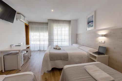 Hostal Gran Via in Pinto Hostal Gran Via in Pinto