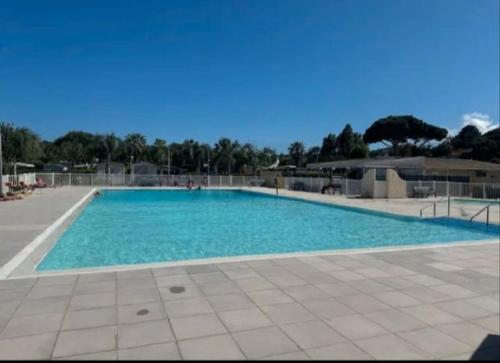 Swimming pool, Europcamping in Frejus Swimming pool, Europcamping in Frejus