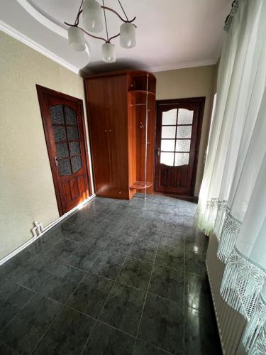 Casa de locuit cu doua odai plus living in Edinets Casa de locuit cu doua odai plus living in Edinets