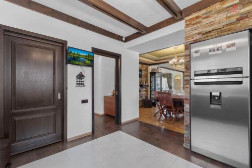 keuken, Luca Residence Beautiful Villa in Traisteni keuken, Luca Residence Beautiful Villa in Traisteni