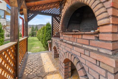 Faciliteiten, Luca Residence Beautiful Villa in Traisteni Faciliteiten, Luca Residence Beautiful Villa in Traisteni