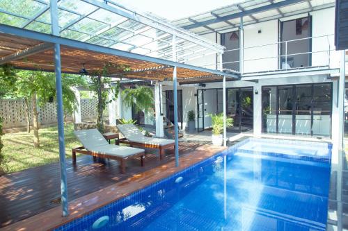 Swimming pool, Anuksa Homestay near Phnom Bokor National Park Swimming pool, Anuksa Homestay near Phnom Bokor National Park