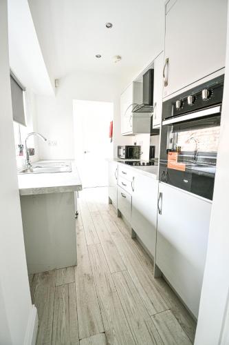 Falmouth Guest House Workstays UK in Middlesbrough Falmouth Guest House Workstays UK in Middlesbrough