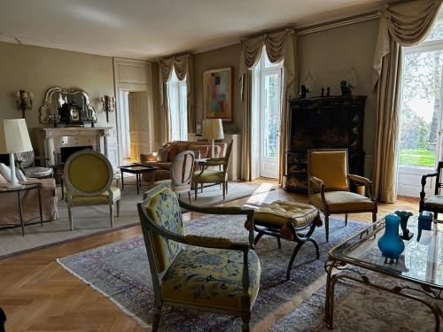 Le Château (Le Chateau) in Morges Le Château (Le Chateau) in Morges