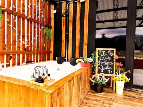 Romantico Glamping tipo contenedor con Jacuzzi cerca al lago de Paipa in Paipa Romantico Glamping tipo contenedor con Jacuzzi cerca al lago de Paipa in Paipa