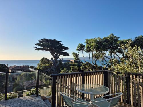 Raumati South Beach Studio in เปคาคาริกิ Raumati South Beach Studio in เปคาคาริกิ