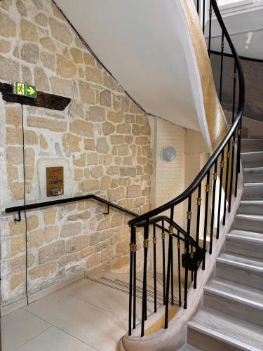 Hotel Des Fontaines in 3rd - Temple - Republique Hotel Des Fontaines in 3rd - Temple - Republique