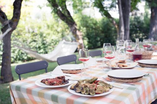 Facilities, Borgo Sorbatti Country House in Loro Piceno Facilities, Borgo Sorbatti Country House in Loro Piceno