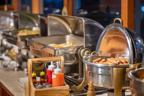 Food and beverages, Nasa Bangkok - SHA PLUS Certified in Bangkok Food and beverages, Nasa Bangkok - SHA PLUS Certified in Bangkok