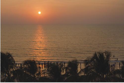 Beach, Ramada Plaza by Wyndham Palm Grove in Mumbai Beach, Ramada Plaza by Wyndham Palm Grove in Mumbai