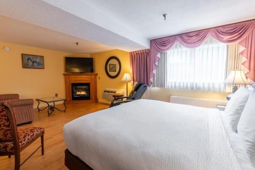 Fireside Inn & Suites Waterville in Waterville Fireside Inn & Suites Waterville in Waterville