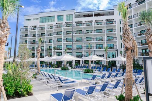The Perry Hotel Naples in Naples (FL) The Perry Hotel Naples in Naples (FL)