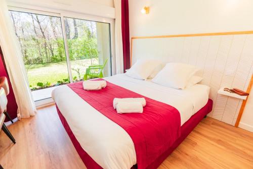 Au Bien Etre piscine chauffee in Villecroze Au Bien Etre piscine chauffee in Villecroze