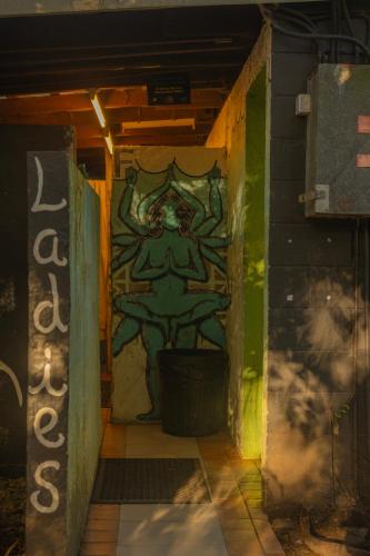 Bathroom, Arts Factory by Nomads in Byron Bay Bathroom, Arts Factory by Nomads in Byron Bay