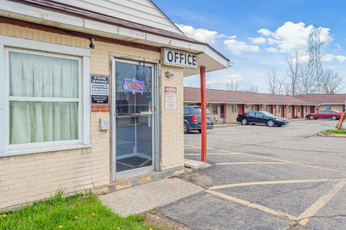 ردهة, Flint Motel by OYO MI Near I-475 in Flint ردهة, Flint Motel by OYO MI Near I-475 in Flint