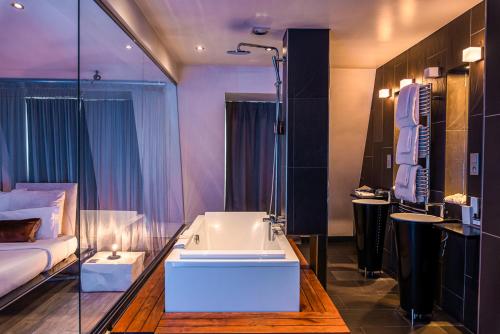 Kube Hotel Paris in 18th - Sacre Coeur - Montmartre Kube Hotel Paris in 18th - Sacre Coeur - Montmartre