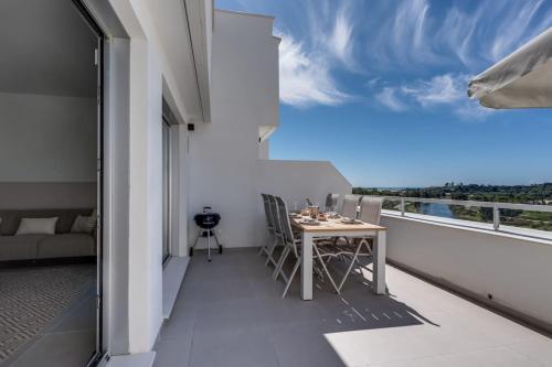 A környék, Charming 3BR Apartment With Panoramic Views in Cancelada A környék, Charming 3BR Apartment With Panoramic Views in Cancelada