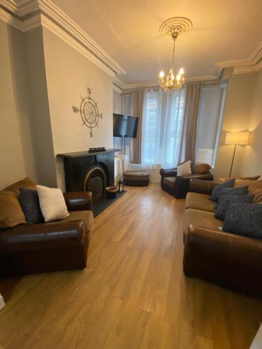 Allworth Close to City Center in Oldpark Allworth Close to City Center in Oldpark