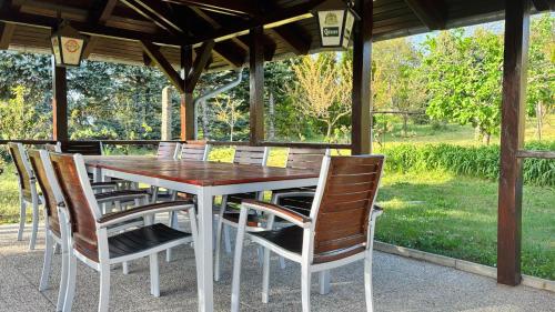 Jardí, Panorama Apartmanhaz in Hegykozseg Jardí, Panorama Apartmanhaz in Hegykozseg