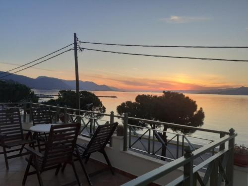 Κατοικια Α Οροφου in Arkitsa Κατοικια Α Οροφου in Arkitsa