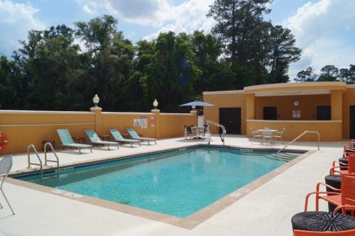 Πισίνα, Comfort Suites Lake City in Λέικ Σίτυ(Φλόριντα) Πισίνα, Comfort Suites Lake City in Λέικ Σίτυ(Φλόριντα)