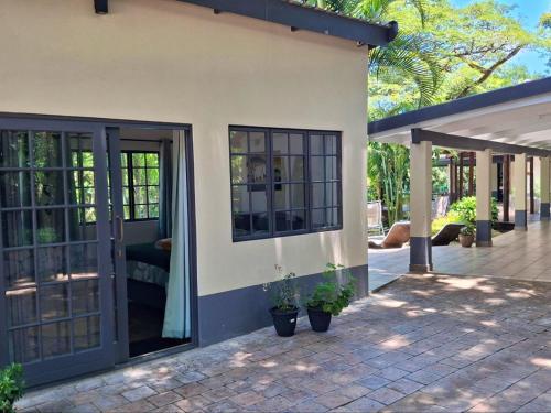 Exterior view, B&B Sawubona in Monzi SH Exterior view, B&B Sawubona in Monzi SH