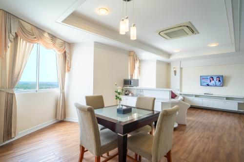 Thongtarin Hotel in Surin Thongtarin Hotel in Surin