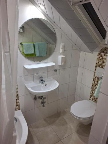 Apartmenthaus Edingen in Edingen-Neckarhausen Apartmenthaus Edingen in Edingen-Neckarhausen