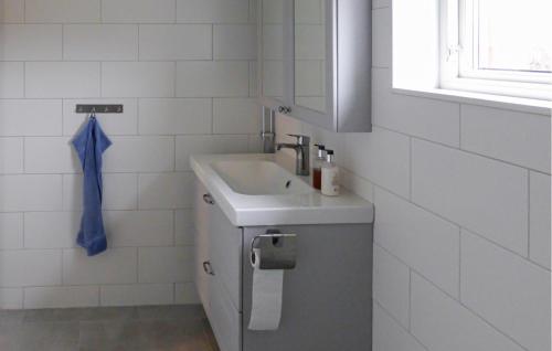 Bathroom, 3 Bedroom Stunning Home In Backaryd in Backaryd Bathroom, 3 Bedroom Stunning Home In Backaryd in Backaryd