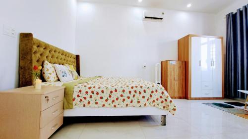 Marble Mountain Homestay - Earth Element near Golden Bridge Marble Mountain Homestay - Earth Element near Golden Bridge