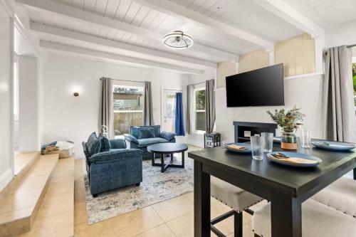 Facilities, Two House Island Retreat in Anastasia Facilities, Two House Island Retreat in Anastasia
