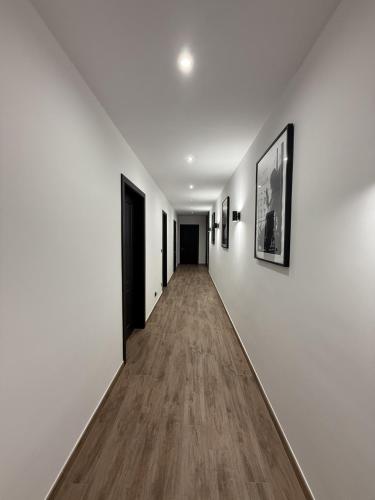 Faciliteter, Urban Design 3 Bedroom Apt | Main Bedroom in Zurrieq Faciliteter, Urban Design 3 Bedroom Apt | Main Bedroom in Zurrieq