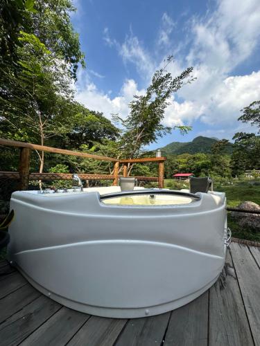 Hot tub, Glamping finca la fortuna in Palicare Hot tub, Glamping finca la fortuna in Palicare