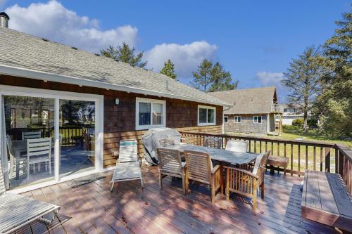Rockaway Beach Surfer's Paradise in Rockaway Beach (OR) Rockaway Beach Surfer's Paradise in Rockaway Beach (OR)