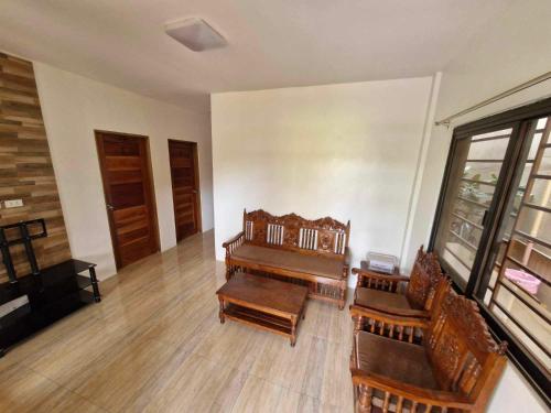 Casa Roberto Transient Room#1 in Lumban Casa Roberto Transient Room#1 in Lumban