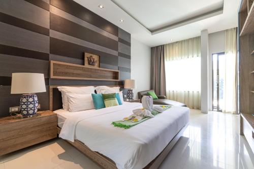 Phuket Moonlit Bay Seaview Resort&Spa in Koh Sirey Phuket Moonlit Bay Seaview Resort&Spa in Koh Sirey