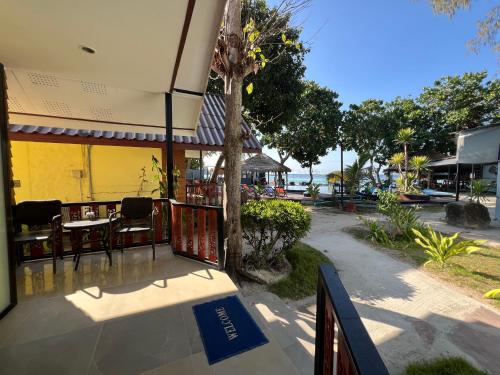 東塔萊利佩海灘度假村 (Dong Talay Lipe Beach Resort) in 麗貝島 東塔萊利佩海灘度假村 (Dong Talay Lipe Beach Resort) in 麗貝島
