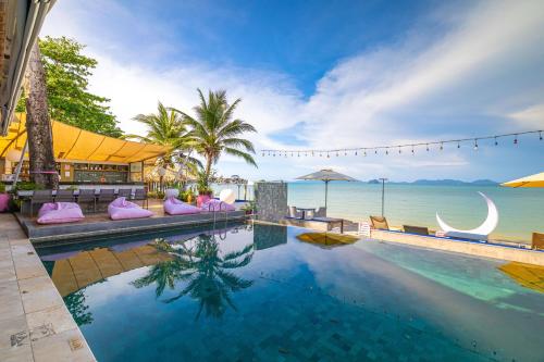 View, Phuket Moonlit Bay Seaview Resort&Spa in Koh Sirey View, Phuket Moonlit Bay Seaview Resort&Spa in Koh Sirey