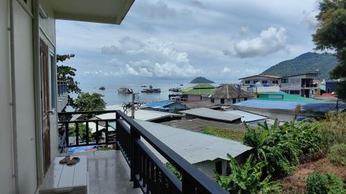 View, Hike Time Koh Tao Hostel in Mae Haad View, Hike Time Koh Tao Hostel in Mae Haad