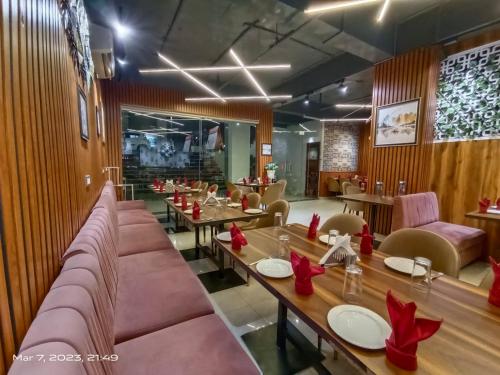 Hotel Northview Park by Lycoris !! Top Rated & Most Awarded Property in Tricity in Chandigarh Hotel Northview Park by Lycoris !! Top Rated & Most Awarded Property in Tricity in Chandigarh