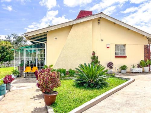 Facilities, 3 bed Cozy Homestay in Lundi Park - 2292 in Midlands Facilities, 3 bed Cozy Homestay in Lundi Park - 2292 in Midlands