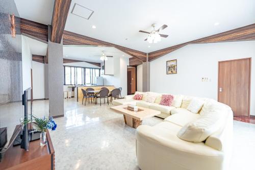 Facilities, Resort in青の洞窟 in Yonehara Beach Facilities, Resort in青の洞窟 in Yonehara Beach