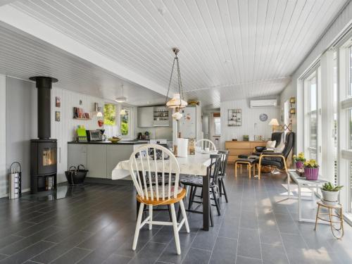 Holiday Home Guthrik - 900m from the sea by Interhome in Hadsund Holiday Home Guthrik - 900m from the sea by Interhome in Hadsund
