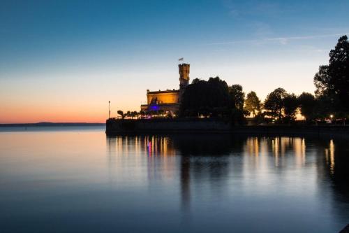 Фасада на хотела, Ferienwohnung Munzert - Bodensee in Лангенарген Фасада на хотела, Ferienwohnung Munzert - Bodensee in Лангенарген