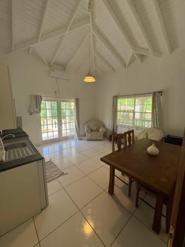 VJ's Guesthouse Mountain View in Morne Jaloux Ridge VJ's Guesthouse Mountain View in Morne Jaloux Ridge