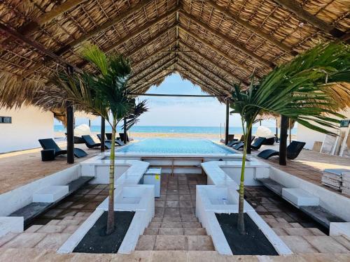 Ricco Beach in Monterrico Ricco Beach in Monterrico
