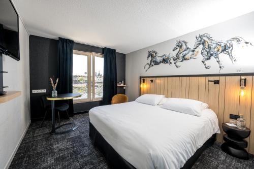 Hotel Mercure Bords de Loire Saumur in Saumur Hotel Mercure Bords de Loire Saumur in Saumur