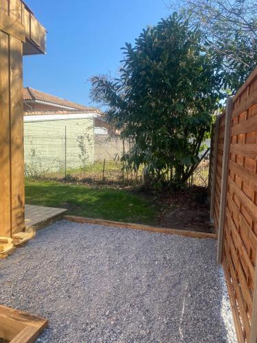 40 m2 wooden house with private garden in La Judee 40 m2 wooden house with private garden in La Judee